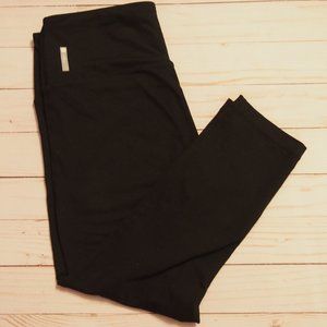 Zella Black Capri Leggings